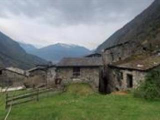 Casa indipendente all'asta a sondrio via gualtieri, snc