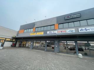 Ufficio in affitto a caselle torinese strada aeroporto, 2/e