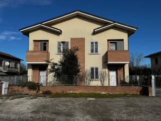 Villa a schiera in vendita a cento via ex dogana, 75