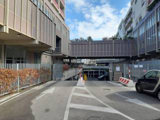 Posto auto in affitto a prato viale vittorio veneto