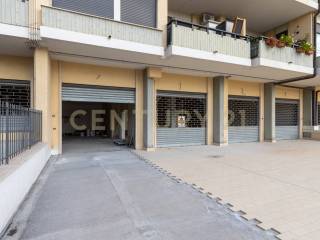 Supermercato/minimarket in affitto a gravina di catania via giuseppe mazzini, 35