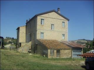 Rustico in vendita a offida val tesino