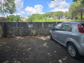 Posto auto in vendita a bracciano via principe di napoli, 202