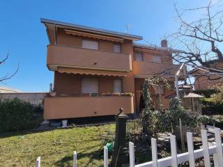 Villa in affitto a oggiona con santo stefano via 4 novembre