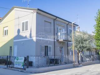 Casa indipendente in vendita a cesena via gino capponi 7