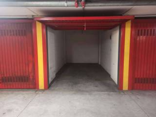 Garage in vendita a torino via sant'ottavio 7