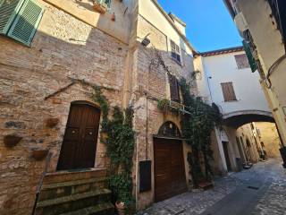 Casa indipendente in vendita a foligno vicolo reclusorio, 18