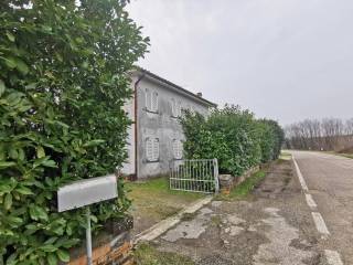 Villa in vendita a bondeno via provinciale, 109