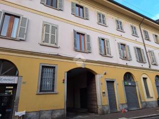 Garage in vendita a desio via g. m.lampugnani, 27