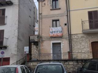 Casa indipendente in affitto a carpinone largo concezione