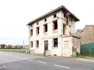 Villa in vendita a pravisdomini casa singola via attilio basso