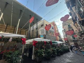 Pizzeria in vendita a napoli vico tiratoio, 4