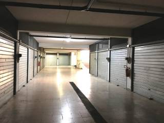 Garage in affitto a roma via atto vannucci