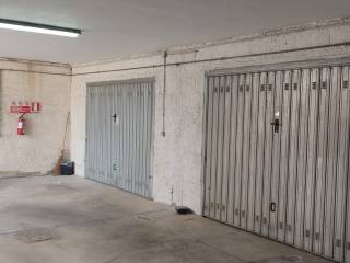 Garage in vendita a caserta 