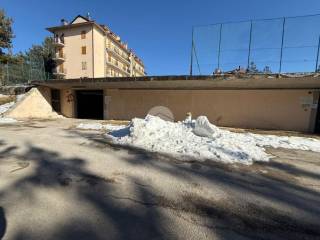 Garage in vendita a ovindoli via del ceraso