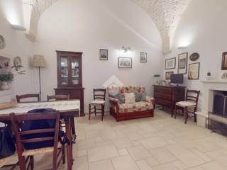 Casa indipendente in vendita a martina franca vico montedoro, 26