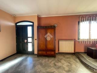 Casa indipendente in vendita a borgomanero via principe umberto, 1