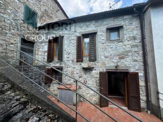 Casa indipendente in vendita a bagni di lucca 