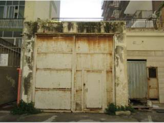 Garage in vendita a siracusa viale zecchino, 72/f