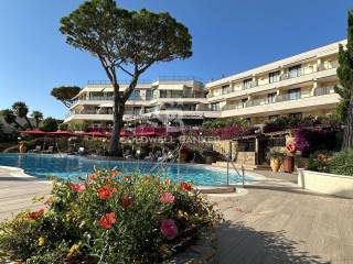 Hotel in vendita a castiglione della pescaia cala del pozzo