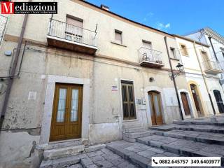 Casa indipendente in vendita ad apricena via 4 novembre, 49