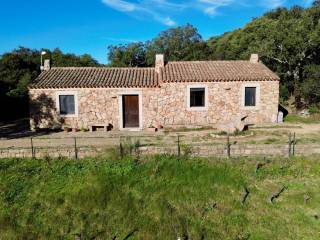 Villa in vendita a olbia san pantaleo