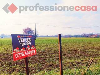 Terreno agricolo in vendita a villa santa lucia via casilina nord, 32