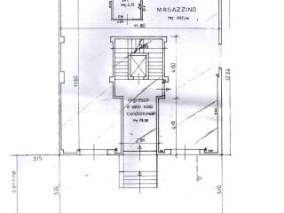 Magazzino in affitto a riccione 