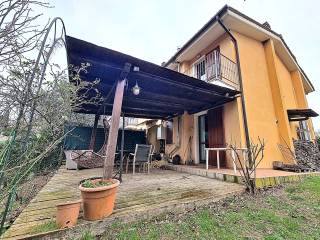 Villa a schiera in vendita a marliana via piangrande