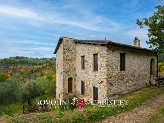 Colonica in vendita a bevagna 