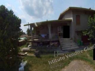 Villa all'asta a ceneselli via zelo n. 875