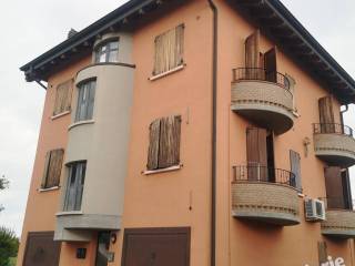 Appartamento all'asta a castelnovo di sotto via claudia, 62/d