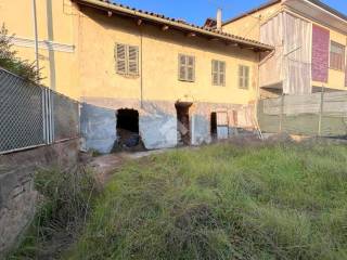 Casa indipendente in vendita a castello di annone via roma, 108