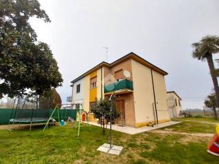 Villa bifamiliare in vendita a lugo via sant'andrea, 66