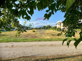 Terreno residenziale in vendita a pozzuolo del friuli via rinaldo cogolo, 3