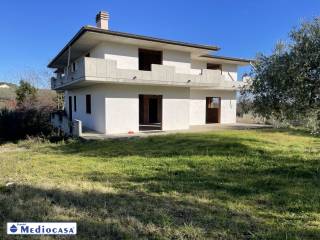 Villa in vendita a lanciano via giuseppe spataro, 2