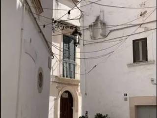 Intero stabile in vendita a martina franca via arco valente