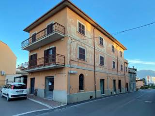 Negozio in vendita a montelibretti piazza chiesa nuova, 21