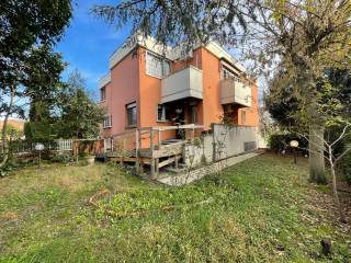 Casa indipendente in vendita a ferrara via carlo bagni