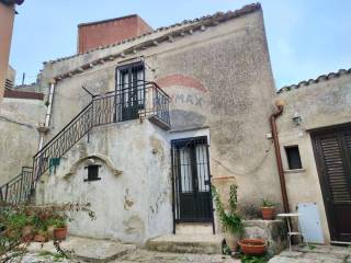 Casa indipendente in vendita a erice via vittorio emanuele, 89