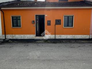 Casa indipendente in vendita ad avezzano via p. iacovitti, 17