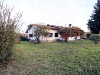 Casa indipendente in vendita a poggio mirteto via passo della bufala