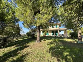 Villa in vendita a roseto degli abruzzi via case bruciate 12