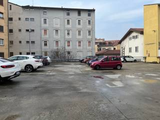 Posto auto in vendita a milano via gaetana agnesi, 14