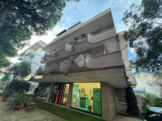 Appartamento in vendita a riccione viale emilia, 37