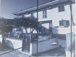 Appartamento all'asta a crotone via antonio de curtis, 61, 88900 crotone kr, italia