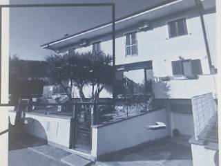 Appartamento all'asta a crotone via antonio de curtis, 61, 88900 crotone kr, italia