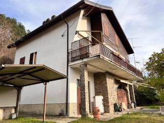 Casa indipendente in vendita a borzonasca via giacopiane, 1