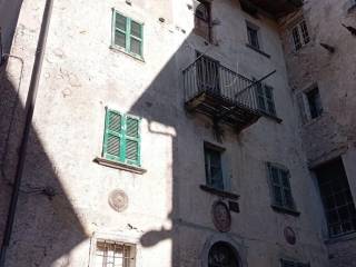 Casa indipendente in in vendita da privato a schignano via argegno, 5