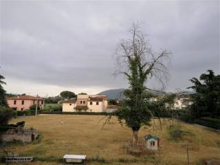 Terreno residenziale in vendita a spoleto località san nicolò, 36